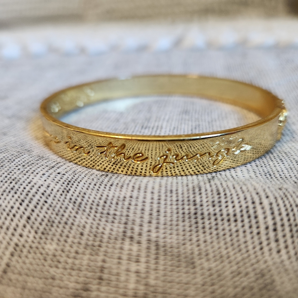 NWOT Pulitzer Gold Script and Textured Bangle Bracelet Set - Picture 6 of 10